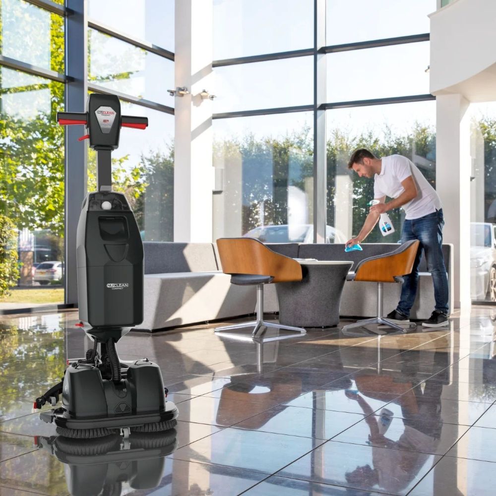 Blokada pionowego położenia automatu myjącego Numatic NCC 440 NX