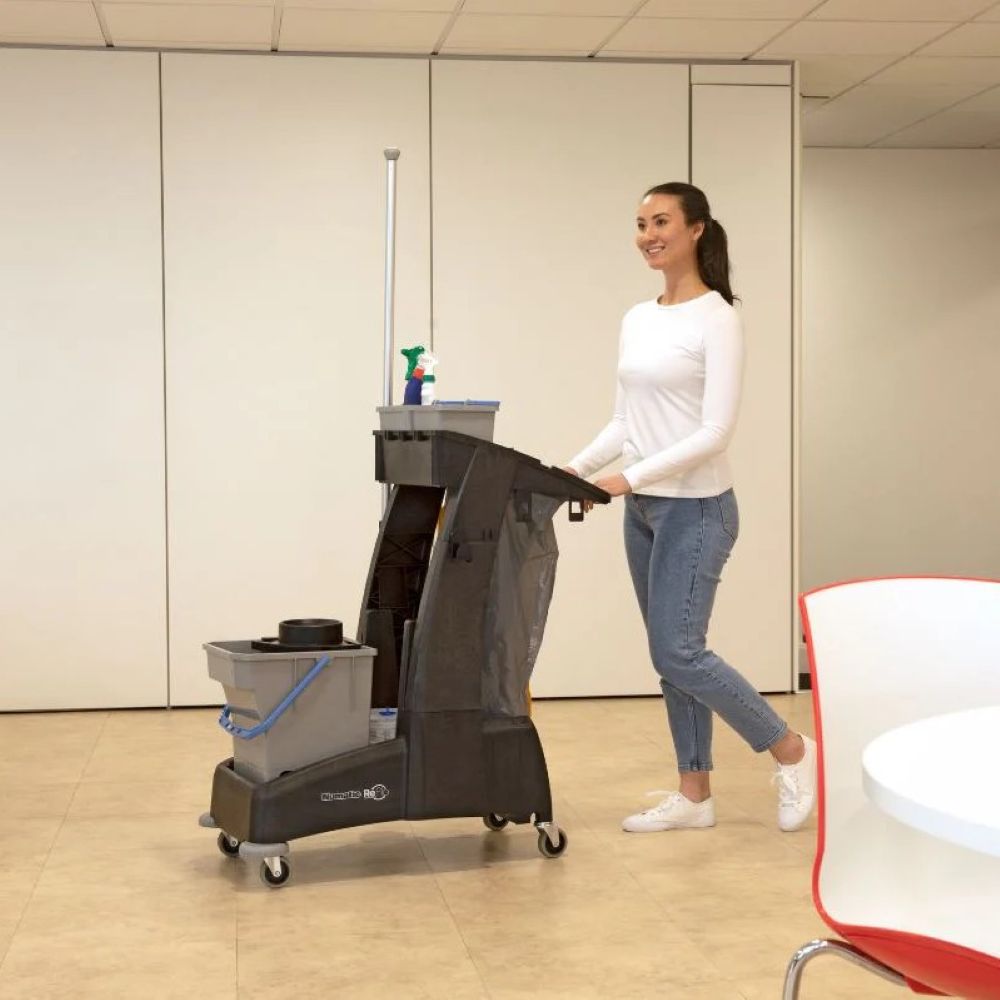 Gdzie sprawdzi się wózek serwisowy Numatic MM2?